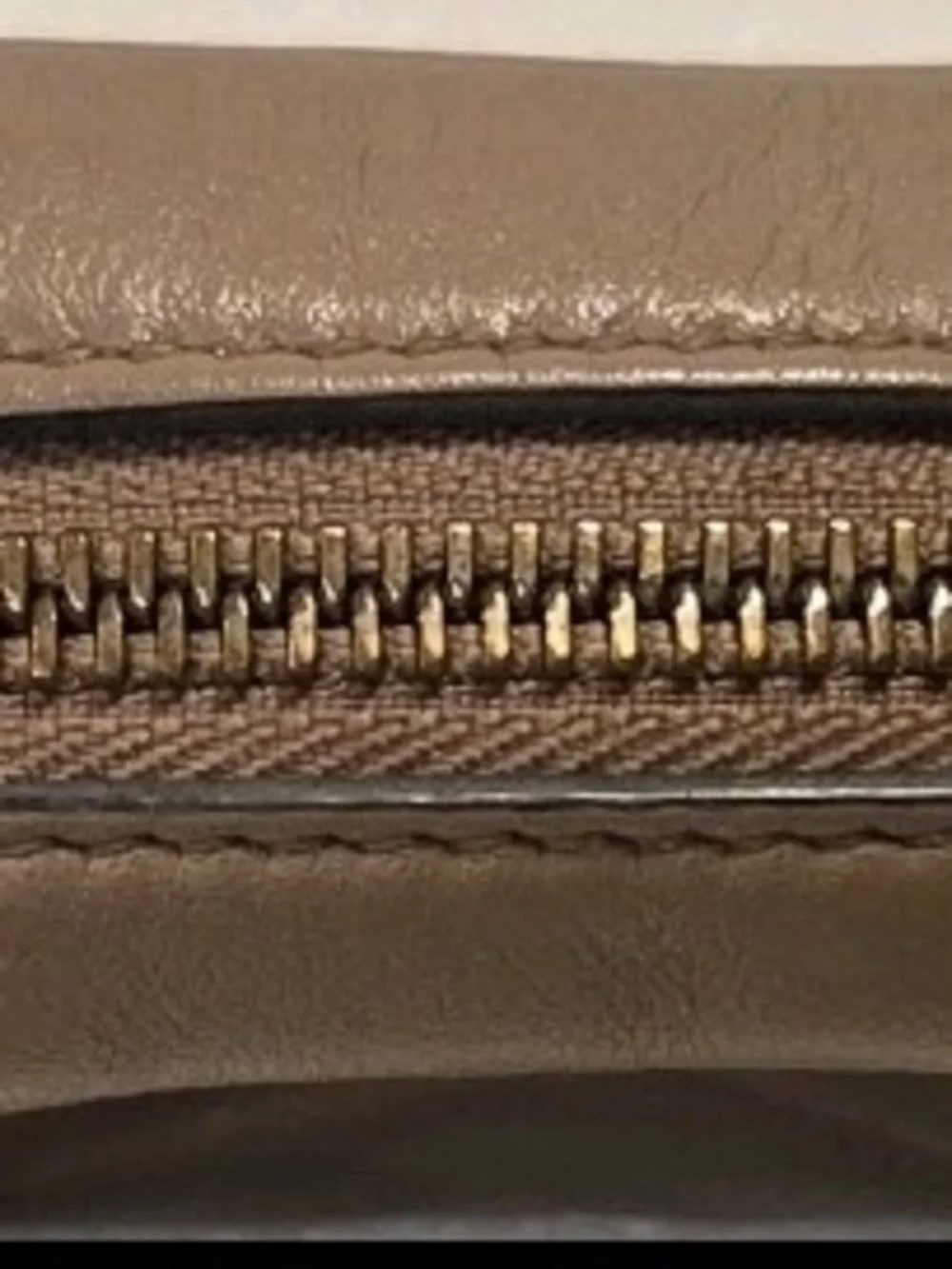 Gucci Beige Chevron Leather Crossbody with Gold GG